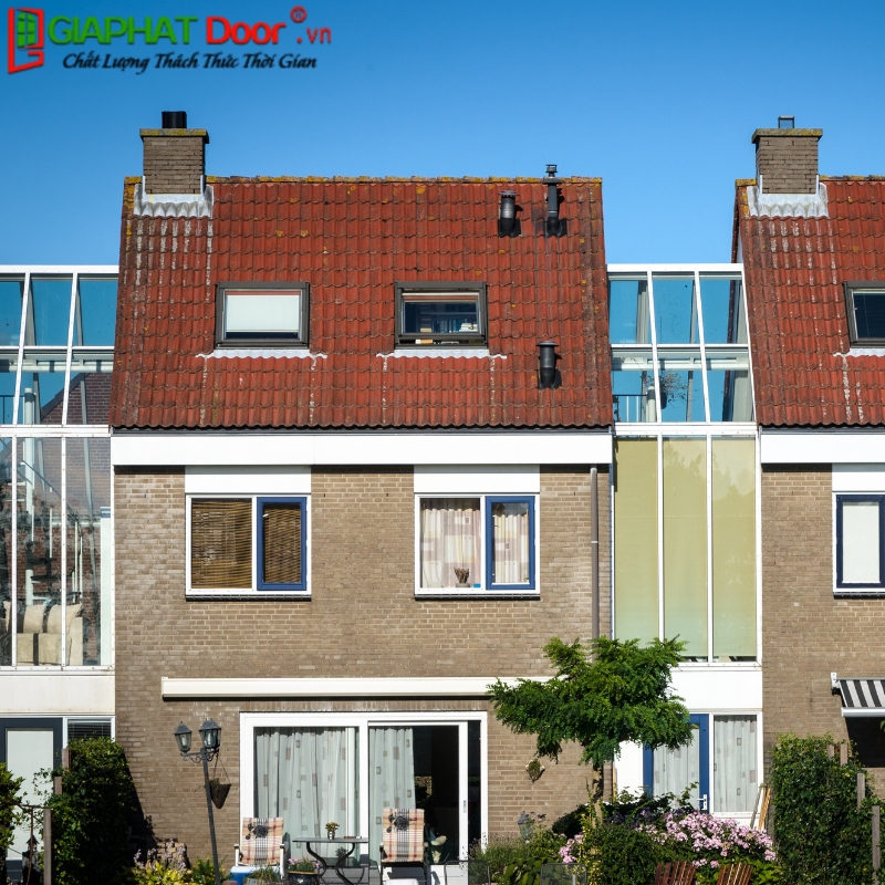 Nữ mệnh Thủy hợp hướng nào? Hướng Bắc hợp bản mệnh 